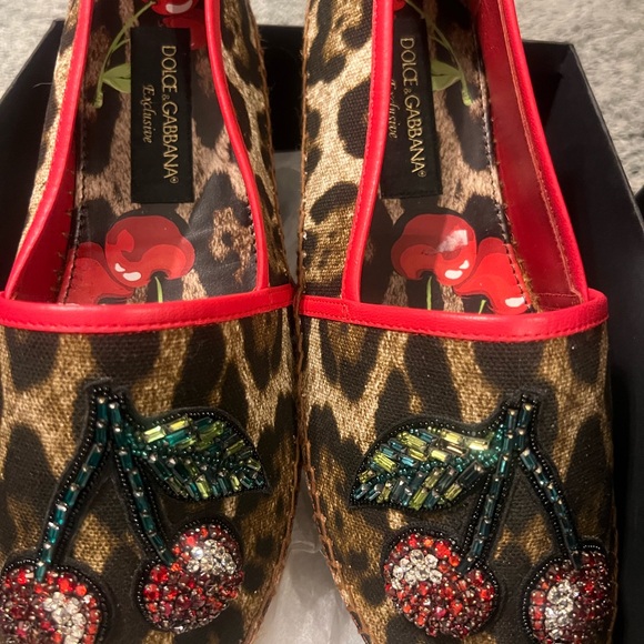 Dolce and Gabbana - Picture 1 of 2